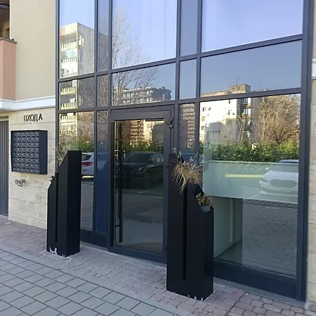 Appartement Boutique 4 *
